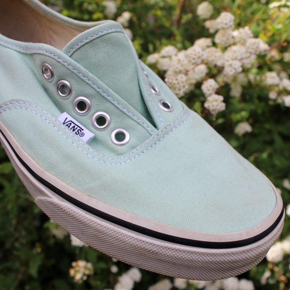 Aquamarine low top vans